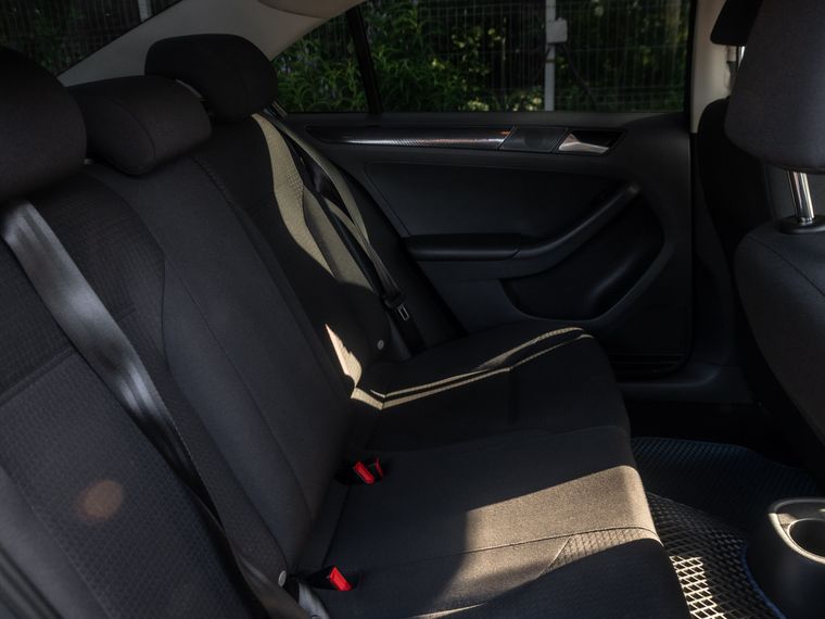 Volkswagen Jetta 2016 года, 168 030 км - вид 10
