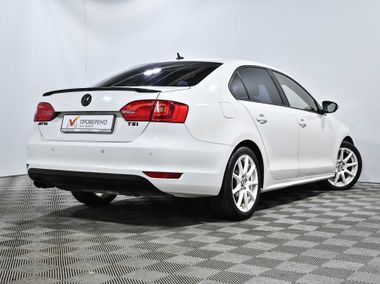 Volkswagen Jetta 2014 года, 172 414 км - вид 5