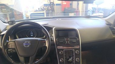 Volvo XC60 2013 года, 197 980 км - вид 4