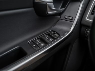 Volvo XC60 2013 года, 197 980 км - вид 9