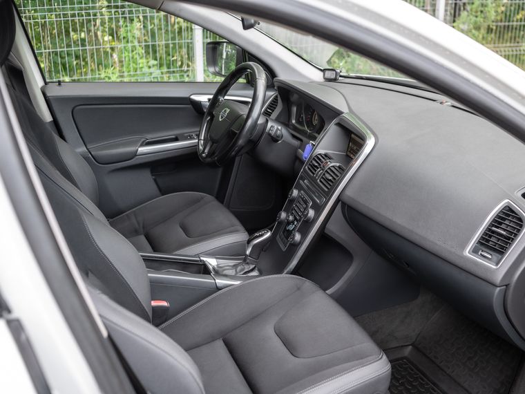 Volvo XC60 2013 года, 197 980 км - вид 13