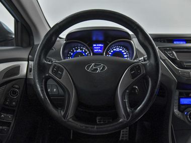 Hyundai Elantra 2012 года, 131 480 км - вид 8