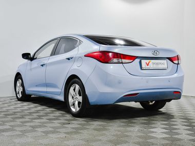 Hyundai Elantra 2012 года, 131 480 км - вид 7