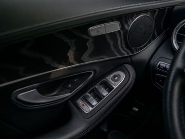 Mercedes-Benz C-класс 2015 года, 188 760 км - вид 9