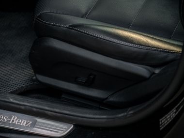 Mercedes-Benz C-класс 2015 года, 188 760 км - вид 11