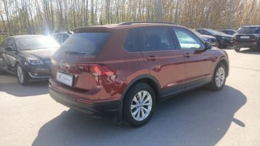 Volkswagen Tiguan 2020 года, 171 312 км - вид 4