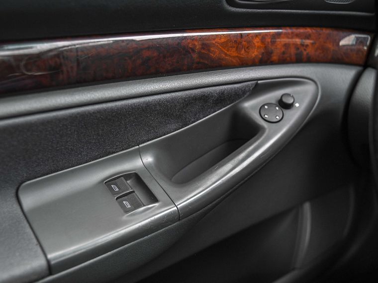 Audi A4 2000 года, 217 845 км - вид 9