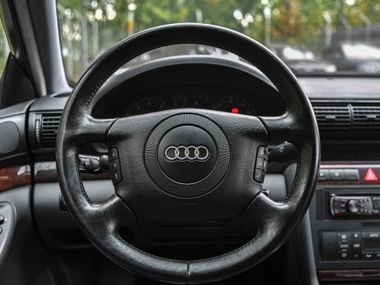 Audi A4 2000 года, 217 845 км - вид 6