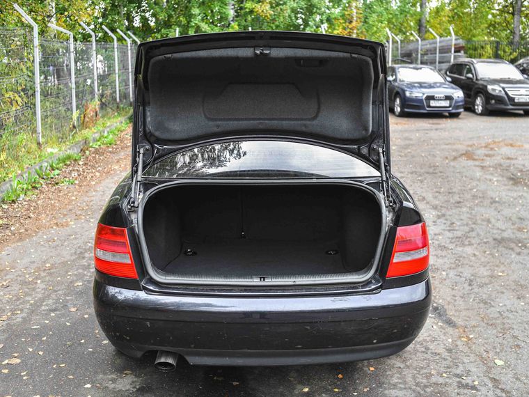 Audi A4 2000 года, 217 845 км - вид 12