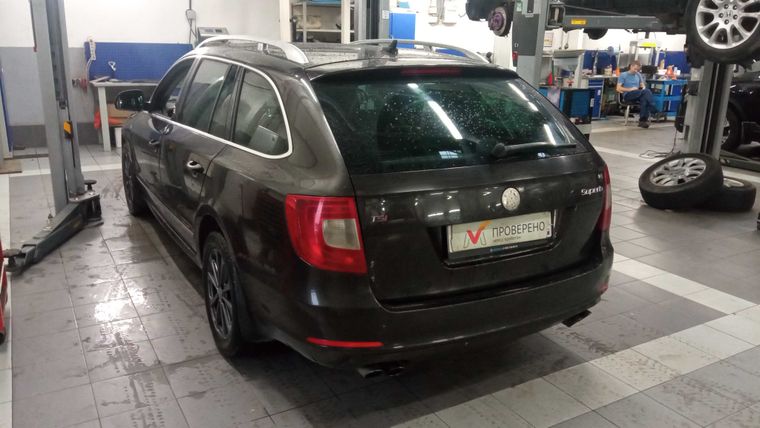 Skoda Superb 2013 года, 257 730 км - вид 5