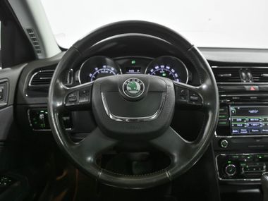 Skoda Superb 2013 года, 257 730 км - вид 9