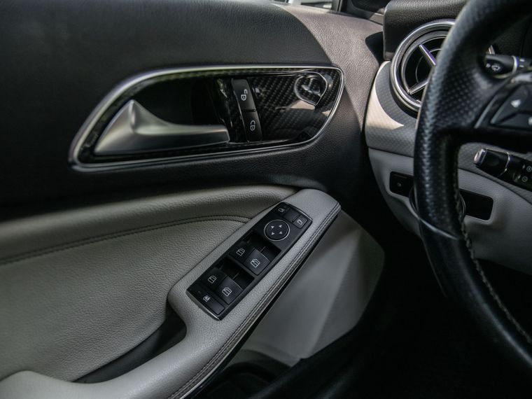 Mercedes-Benz A-класс 2013 года, 203 048 км - вид 11