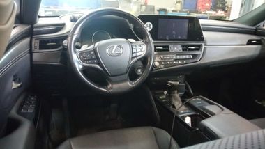 Lexus ES 2021 года, 96 765 км - вид 5