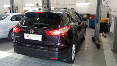 Nissan Qashqai 2014 года, 180 039 км - вид 3