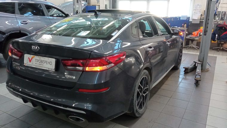 KIA Optima 2019 года, 147 000 км - вид 3