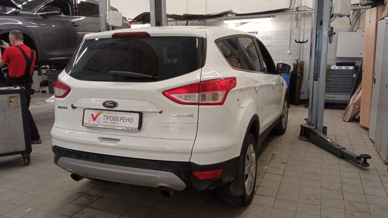 Ford Kuga 2014 года, 192 464 км - вид 3