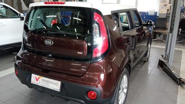 KIA Soul 2017 года, 145 698 км - вид 3