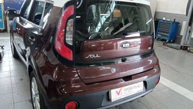 KIA Soul 2017 года, 145 698 км - вид 4