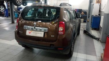 Renault Duster 2013 года, 267 000 км - вид 3