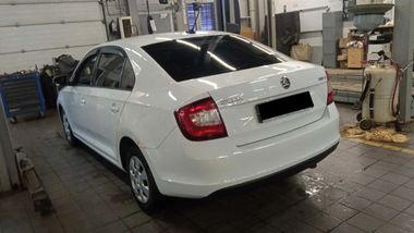 Skoda Rapid 2018 года, 99 000 км - вид 4