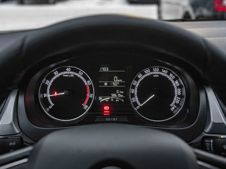 Skoda Rapid 2018 года, 99 000 км - вид 5