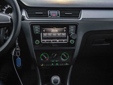 Skoda Rapid 2018 года, 99 000 км - вид 7