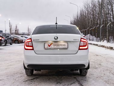 Skoda Rapid 2018 года, 99 000 км - вид 4