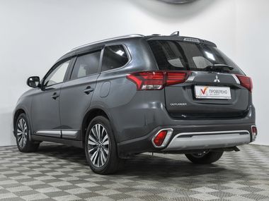 Mitsubishi Outlander 2021 года, 80 185 км - вид 6