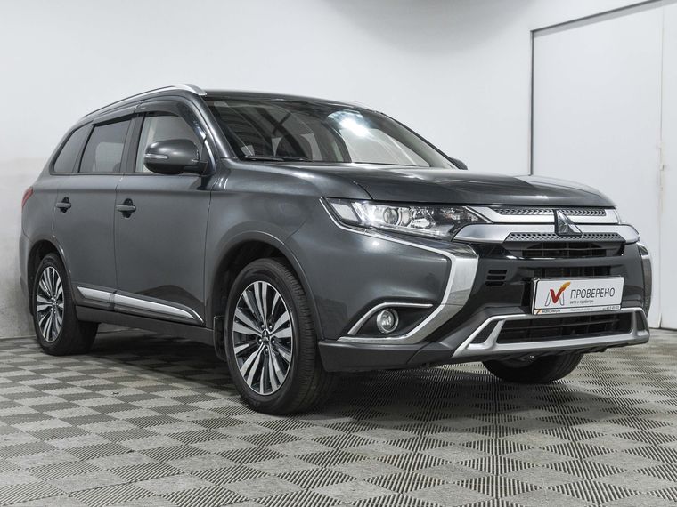 Mitsubishi Outlander 2021 года, 80 185 км - вид 3