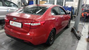 KIA Rio 2014 года, 177 297 км - вид 4