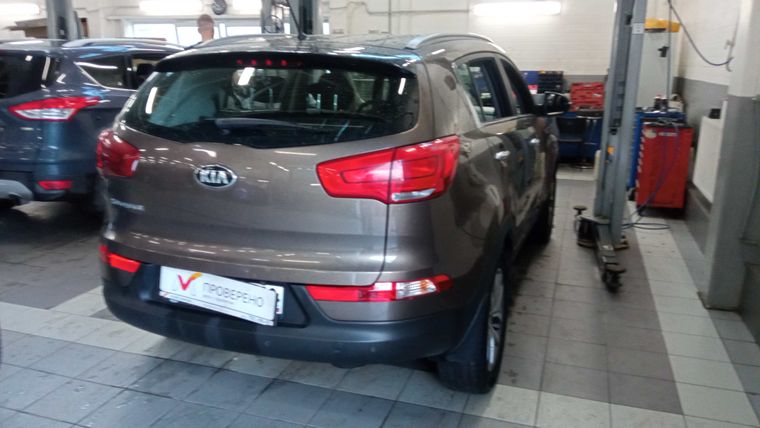 KIA Sportage 2015 года, 103 999 км - вид 3