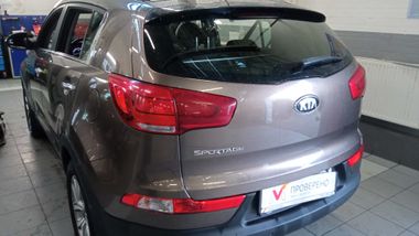 KIA Sportage 2015 года, 103 999 км - вид 4