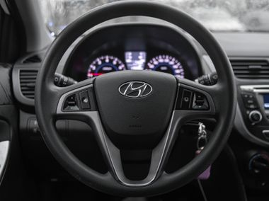 Hyundai Solaris 2016 года, 115 000 км - вид 6
