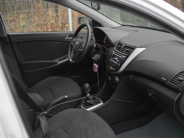 Hyundai Solaris 2016 года, 115 000 км - вид 11