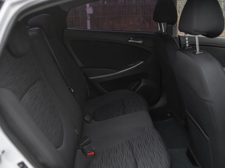 Hyundai Solaris 2016 года, 115 000 км - вид 10