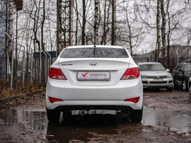 Hyundai Solaris 2016 года, 115 000 км - вид 4