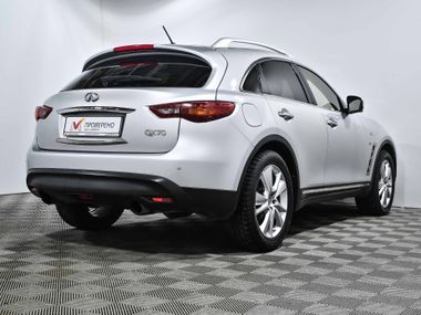 Infiniti QX70 2013 года, 116 131 км - вид 5