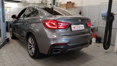 BMW X6 2018 года, 150 011 км - вид 4