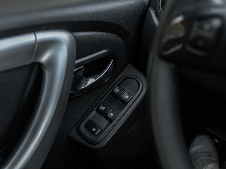 Nissan Terrano 2018 года, 143 000 км - вид 9