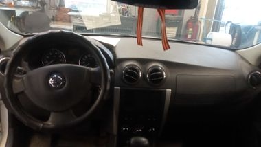 Nissan Almera 2014 года, 83 650 км - вид 5