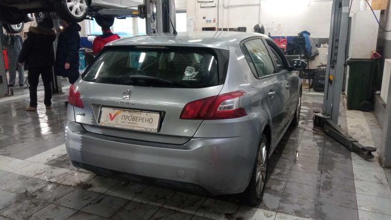 Peugeot 308 2014 года, 128 000 км - вид 3