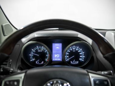 Toyota Land Cruiser Prado 2011 года, 393 158 км - вид 7