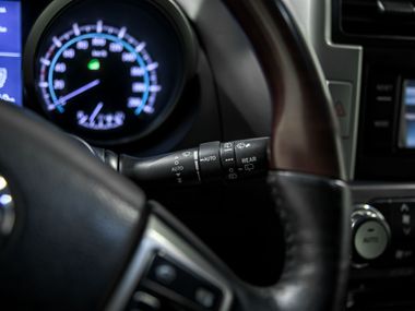 Toyota Land Cruiser Prado 2011 года, 393 158 км - вид 10
