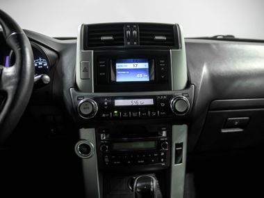 Toyota Land Cruiser Prado 2011 года, 393 158 км - вид 11