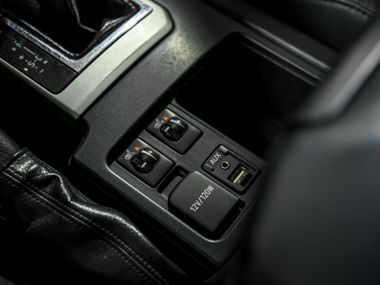 Toyota Land Cruiser Prado 2011 года, 393 158 км - вид 15