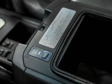 Toyota Land Cruiser Prado 2011 года, 393 158 км - вид 16