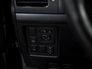 Toyota Land Cruiser Prado 2011 года, 393 158 км - вид 17