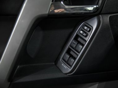 Toyota Land Cruiser Prado 2011 года, 393 158 км - вид 18