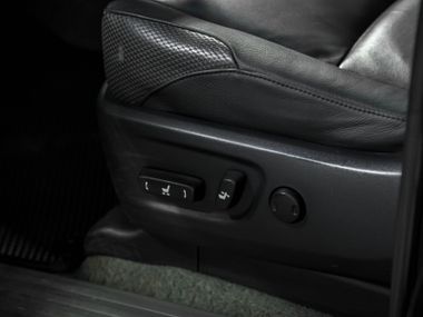 Toyota Land Cruiser Prado 2011 года, 393 158 км - вид 19