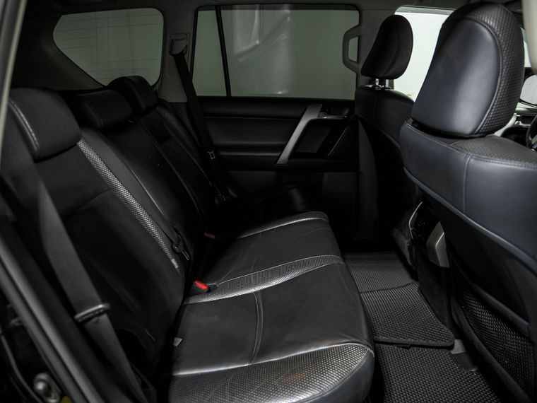 Toyota Land Cruiser Prado 2011 года, 393 158 км - вид 20